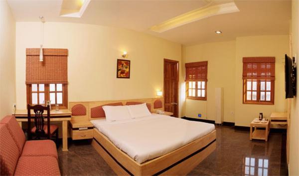 P R Pride Inn Pondicherry Exteriör bild
